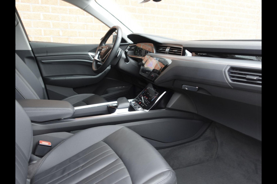 Audi e-tron 55 Advanced Quattro Navigatie Leder LED Matrix Tour Package Camera DAB+ Electrisch bedienbare achterklep