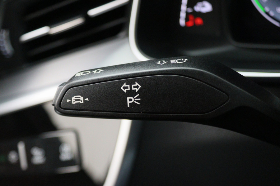 Audi A6 Avant 55 TFSI e quattro Competition Matrix-LED, Panoramadak, ACC, Camera, Virtual Cockpit, Trekhaak, 19''
