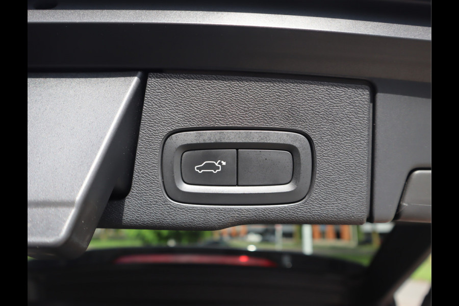 Volvo XC60 2.0 T5 Momentum Pro / Trekhaak