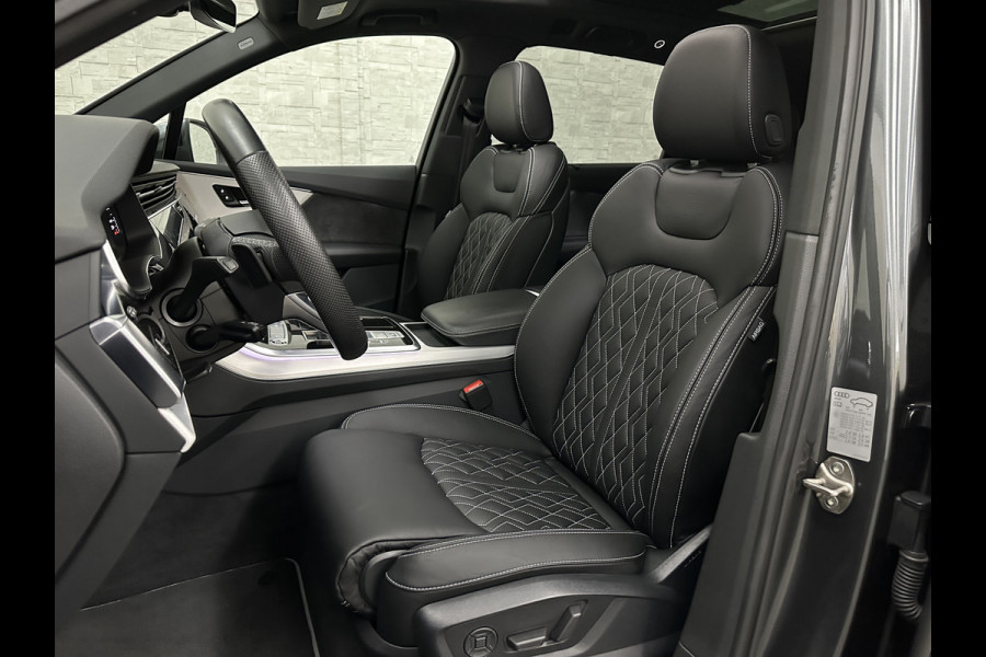 Audi Q7 55 TFSI e 381PK S-Line | 360 Camera | RS-Leder | Laser-LED | BTW | ACC | Head-Up | Panorama | Keyless-Entry | Luchtvering | Memory | Lane & Side assist | Sportstoelen | Black optic | Bovag Garantie.