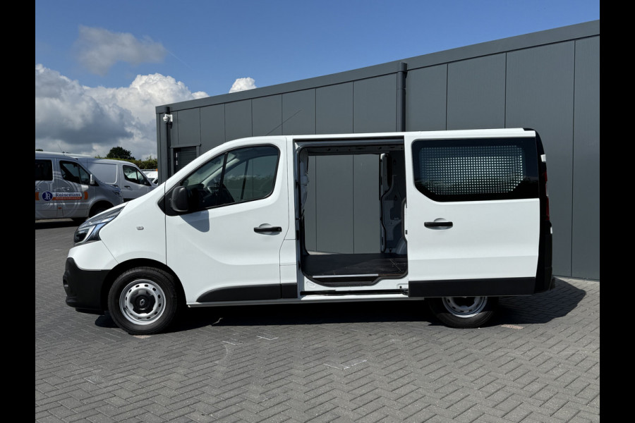 Renault Trafic 2.0 dCi 120 PK / L1H1 / 20.550 KM !!! / 2x SCHUIFDEUR / TREKHAAK / AIRCO / CRUISE / NAVI / LED
