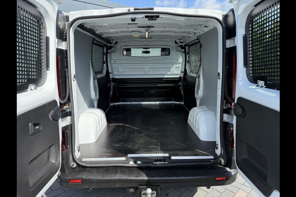 Renault Trafic 2.0 dCi 120 PK / L1H1 / 20.550 KM !!! / 2x SCHUIFDEUR / TREKHAAK / AIRCO / CRUISE / NAVI / LED