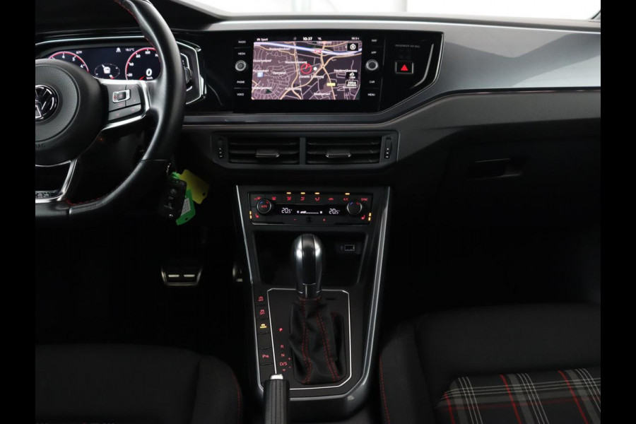 Volkswagen Polo 2.0 TSI GTI | Stoelverwarming | Full LED | Virtual Cockpit | Adaptive cruise | Navigatie | Climate control | Parkeerhulp