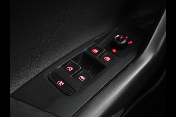 Volkswagen Polo 2.0 TSI GTI | Stoelverwarming | Full LED | Virtual Cockpit | Adaptive cruise | Navigatie | Climate control | Parkeerhulp