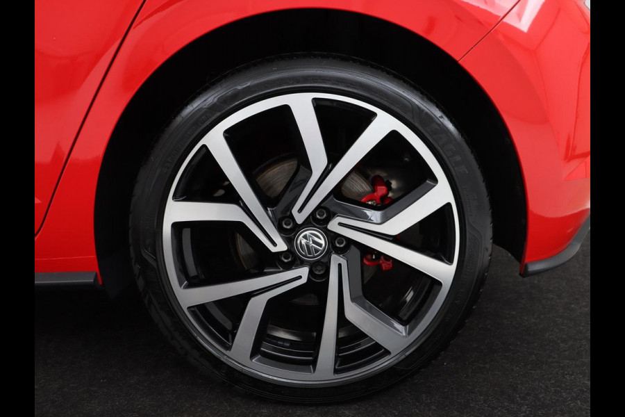 Volkswagen Polo 2.0 TSI GTI | Stoelverwarming | Full LED | Virtual Cockpit | Adaptive cruise | Navigatie | Climate control | Parkeerhulp