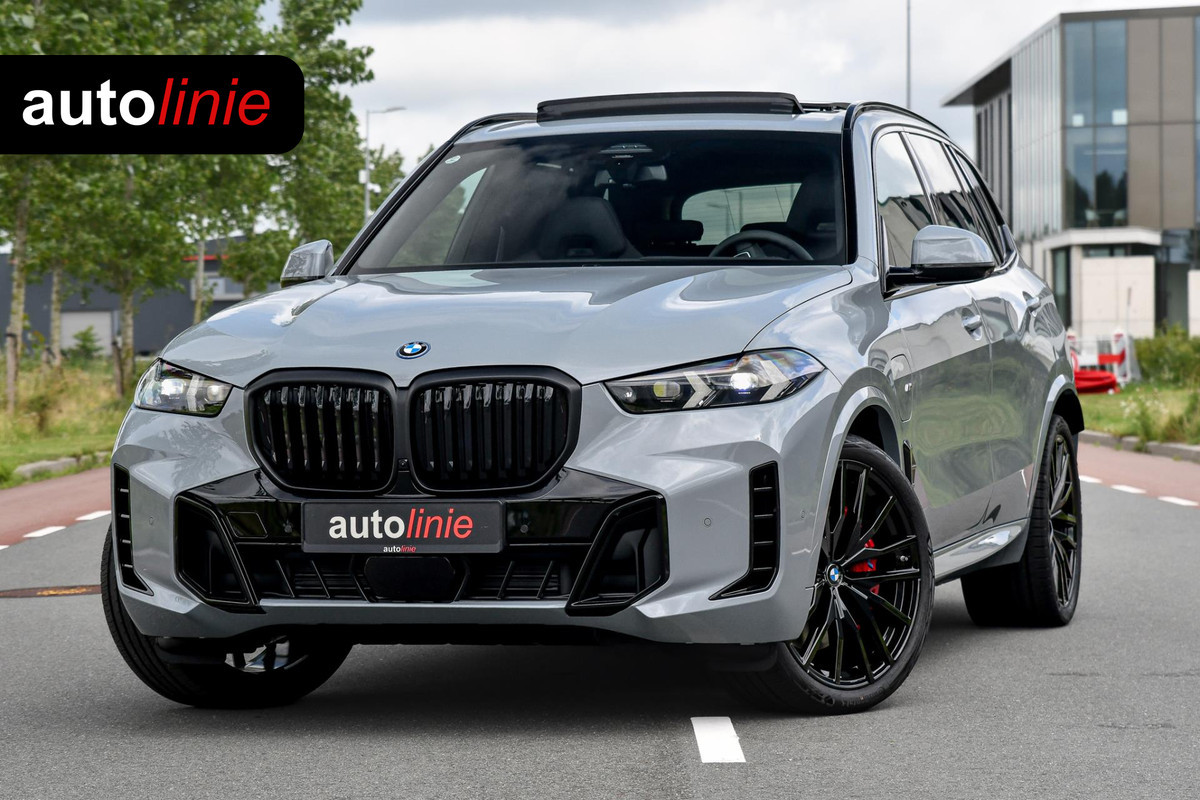 BMW X5 XDrive50e M-Sport Pro. Sky Lounge, M-Stoelen, Massage, Koeling, Carbon, Alcantara hemel, Softclose, HUD, 360 3D, Trekhaak! BMW X5 XDrive50e M-Sport Pro. Sky Lounge, M-Stoelen, Massage, Koeling, Carbon, Alcantara hemel, Softclose, HUD, 360 3D, Trekhaak!