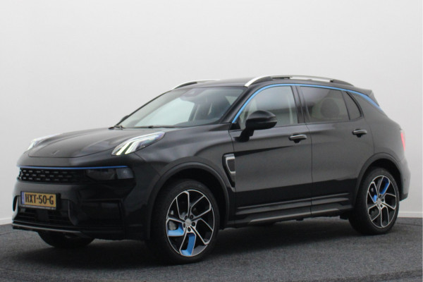 Lynk & Co 01 1.5 Plug-in Hybrid Automaat 360° Camera, Panoramadak, ACC, Keyless, Navigatie, PDC, LED, 20''