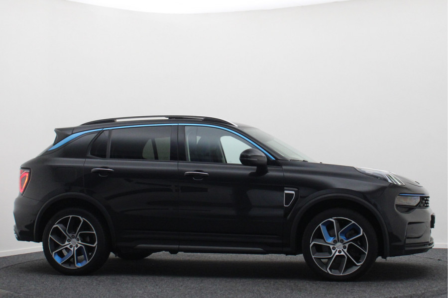 Lynk & Co 01 1.5 Plug-in Hybrid Automaat 360° Camera, Panoramadak, ACC, Keyless, Navigatie, PDC, LED, 20''