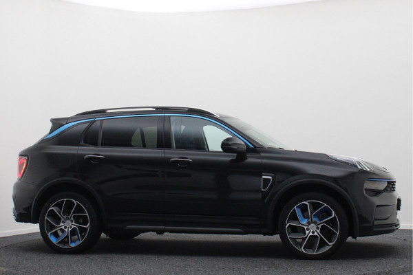 Lynk & Co 01 1.5 Plug-in Hybrid Automaat 360° Camera, Panoramadak, ACC, Keyless, Navigatie, PDC, LED, 20''