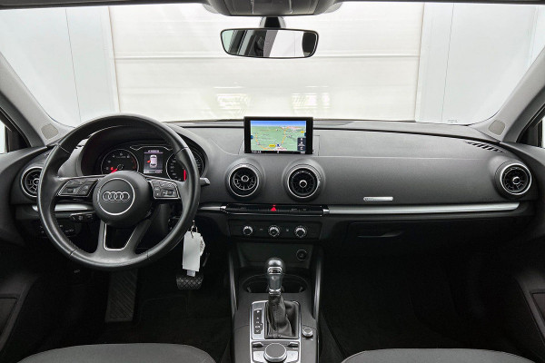 Audi A3 Sportback 30 TFSI Pro Line | Automaat | NL-Auto | 1e eig | Goed onderH | Adaptive Cruise Control | Parkeerhulp | ETC