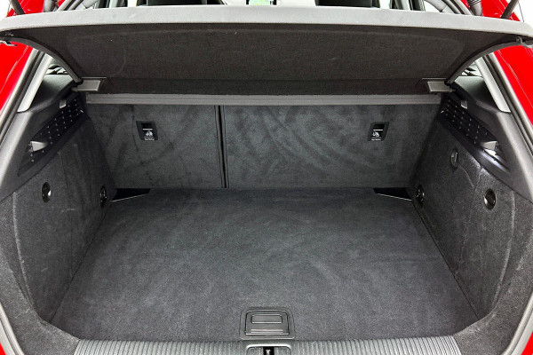 Audi A3 Sportback 30 TFSI Pro Line | Automaat | NL-Auto | 1e eig | Goed onderH | Adaptive Cruise Control | Parkeerhulp | ETC