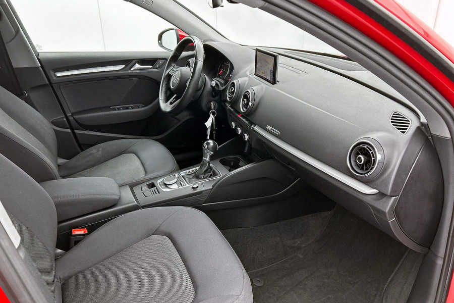 Audi A3 Sportback 30 TFSI Pro Line | Automaat | NL-Auto | 1e eig | Goed onderH | Adaptive Cruise Control | Parkeerhulp | ETC