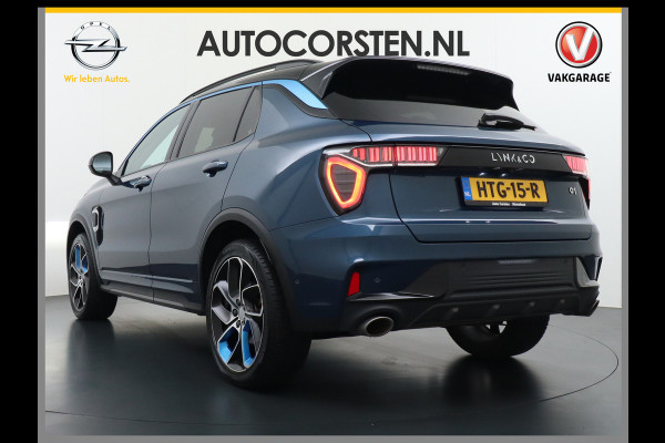Lynk & Co 01 1.5 PHEV AUT-7 261pk Pano-Schuif-K-dak 20" 360°Camera Apple Carplay Android Auto Adaptive-Cruise Navi Pdc Ecc Keyless Led Plug-I Elek.Memory.Stoel File assistent Dodehoek detector Elektrisch bedienbare achterklep Rijstrooksensor Wifi Verkeersbord detectie 425Nm koppel 3,7kw laadvermogen A-label Euro 6 Hybride Benzine/Elektrisch rijden tot ca.69km 1.800kg trekvermogen