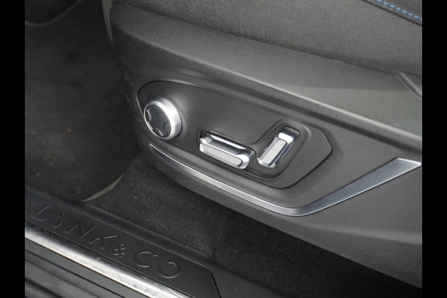 Lynk & Co 01 1.5 PHEV AUT-7 261pk Pano-Schuif-K-dak 20" 360°Camera Apple Carplay Android Auto Adaptive-Cruise Navi Pdc Ecc Keyless Led Plug-I Elek.Memory.Stoel File assistent Dodehoek detector Elektrisch bedienbare achterklep Rijstrooksensor Wifi Verkeersbord detectie 425Nm koppel 3,7kw laadvermogen A-label Euro 6 Hybride Benzine/Elektrisch rijden tot ca.69km 1.800kg trekvermogen