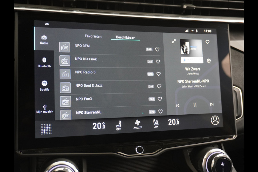 Lynk & Co 01 1.5 PHEV AUT-7 261pk Pano-Schuif-K-dak 20" 360°Camera Apple Carplay Android Auto Adaptive-Cruise Navi Pdc Ecc Keyless Led Plug-I Elek.Memory.Stoel File assistent Dodehoek detector Elektrisch bedienbare achterklep Rijstrooksensor Wifi Verkeersbord detectie 425Nm koppel 3,7kw laadvermogen A-label Euro 6 Hybride Benzine/Elektrisch rijden tot ca.69km 1.800kg trekvermogen