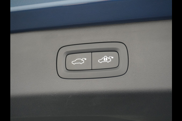 Lynk & Co 01 1.5 PHEV AUT-7 261pk Pano-Schuif-K-dak 20" 360°Camera Apple Carplay Android Auto Adaptive-Cruise Navi Pdc Ecc Keyless Led Plug-I Elek.Memory.Stoel File assistent Dodehoek detector Elektrisch bedienbare achterklep Rijstrooksensor Wifi Verkeersbord detectie 425Nm koppel 3,7kw laadvermogen A-label Euro 6 Hybride Benzine/Elektrisch rijden tot ca.69km 1.800kg trekvermogen