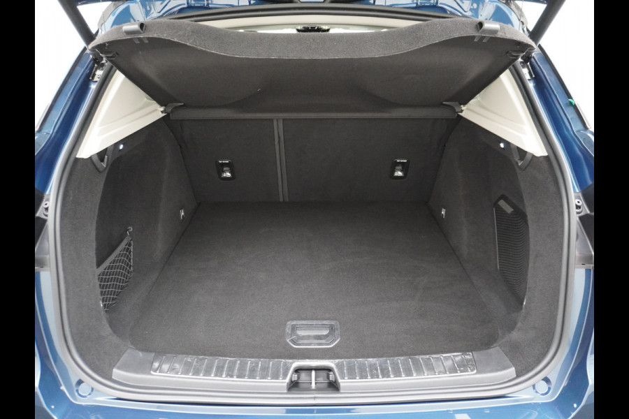 Lynk & Co 01 1.5 PHEV AUT-7 261pk Pano-Schuif-K-dak 20" 360°Camera Apple Carplay Android Auto Adaptive-Cruise Navi Pdc Ecc Keyless Led Plug-I Elek.Memory.Stoel File assistent Dodehoek detector Elektrisch bedienbare achterklep Rijstrooksensor Wifi Verkeersbord detectie 425Nm koppel 3,7kw laadvermogen A-label Euro 6 Hybride Benzine/Elektrisch rijden tot ca.69km 1.800kg trekvermogen