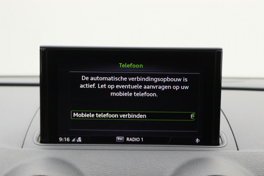 Audi A3 Sportback 35 TFSI CoD Sport S Line Edition Leer/Stof, Climate, Cruise, Navigatie, Bluetooth, LED, Premium Sound, 18''