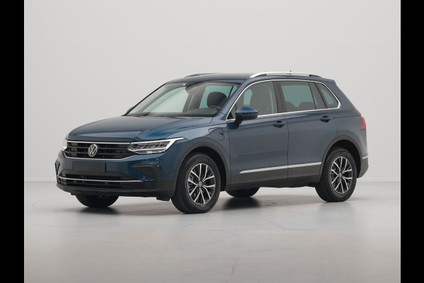 Volkswagen Tiguan 1.4 TSI 245pk eHybrid Life Navigatie Clima Pdc Acc Side Assist 155