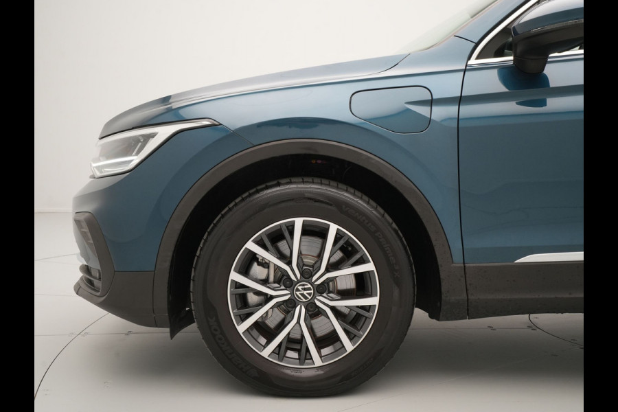 Volkswagen Tiguan 1.4 TSI 245pk eHybrid Life Navigatie Clima Pdc Acc Side Assist 155
