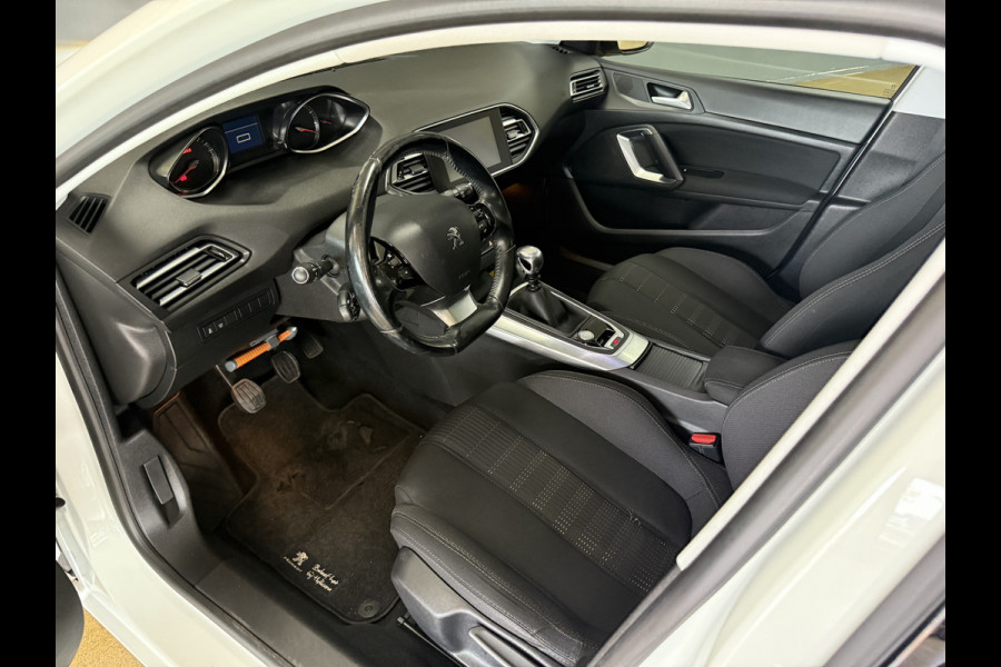 Peugeot 308 1.2 PureTech Allure | Panoramadak | Camera