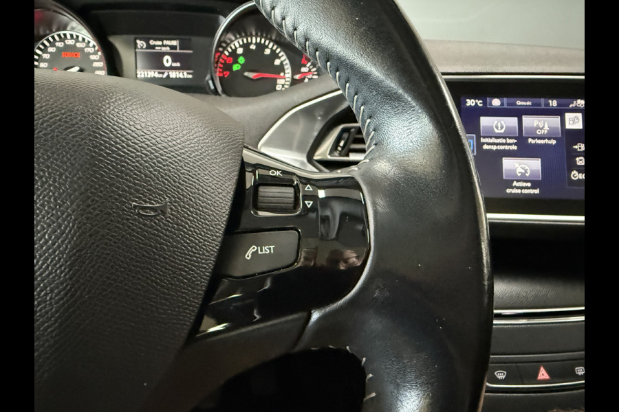 Peugeot 308 1.2 PureTech Allure | Panoramadak | Camera