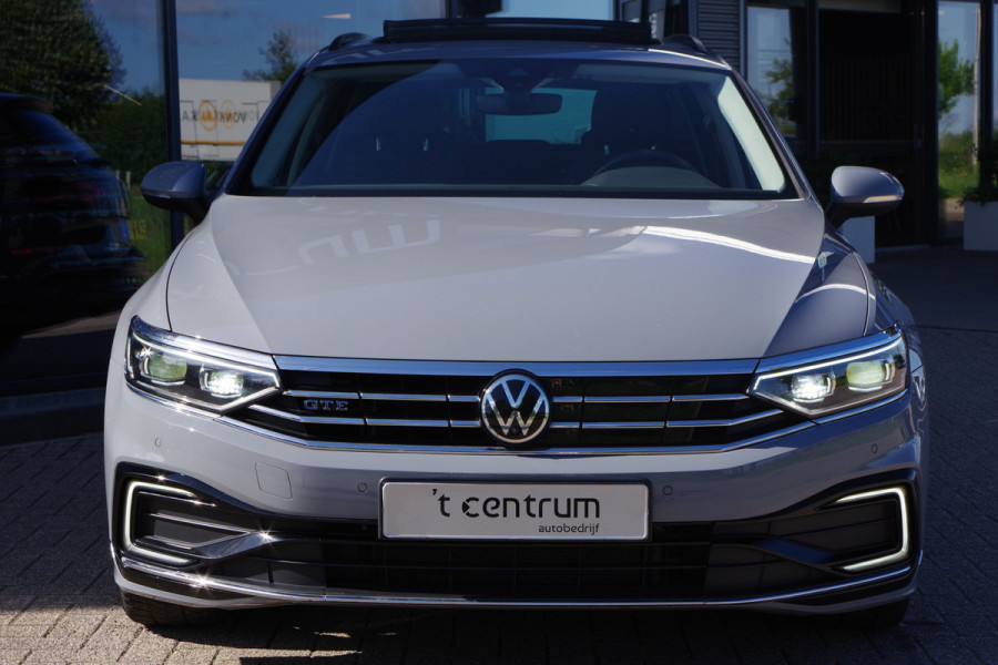 Volkswagen Passat Variant 1.4 TSI PHEV GTE 218 PK BNS, Panoramadak, Trekhaak, 18" LM, Adap. LED, Keyless, 360 Camera, Massage