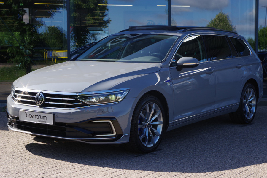 Volkswagen Passat Variant 1.4 TSI PHEV GTE 218 PK BNS, Panoramadak, Trekhaak, 18" LM, Adap. LED, Keyless, 360 Camera, Massage