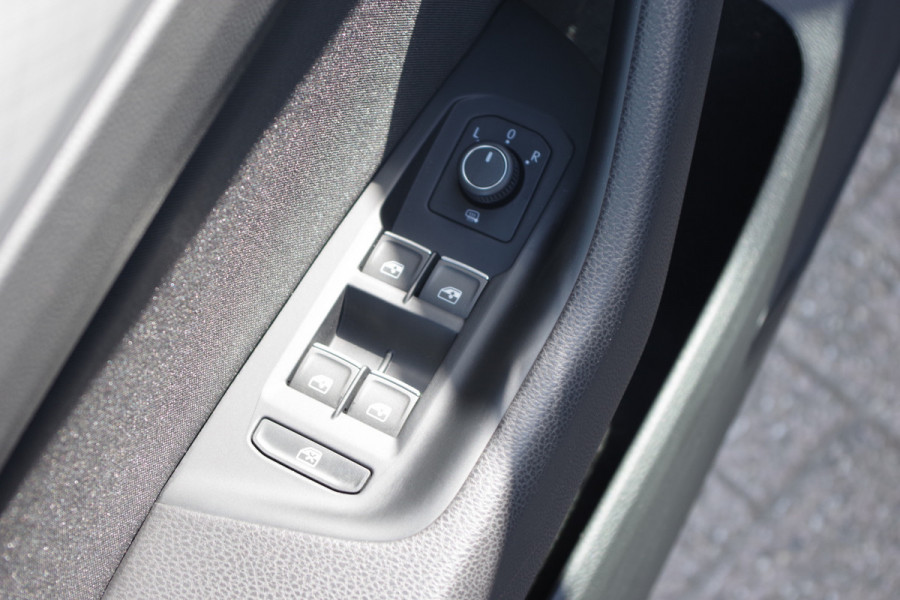 Volkswagen Passat Variant 1.4 TSI PHEV GTE 218 PK BNS, Panoramadak, Trekhaak, 18" LM, Adap. LED, Keyless, 360 Camera, Massage