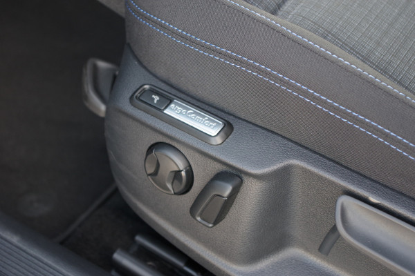 Volkswagen Passat Variant 1.4 TSI PHEV GTE 218 PK BNS, Panoramadak, Trekhaak, 18" LM, Adap. LED, Keyless, 360 Camera, Massage