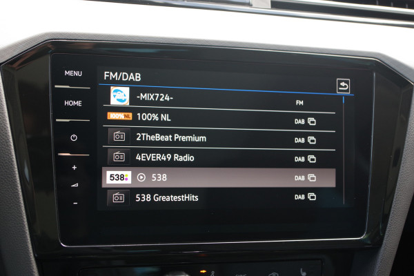 Volkswagen Passat Variant 1.4 TSI PHEV GTE 218 PK BNS, Panoramadak, Trekhaak, 18" LM, Adap. LED, Keyless, 360 Camera, Massage