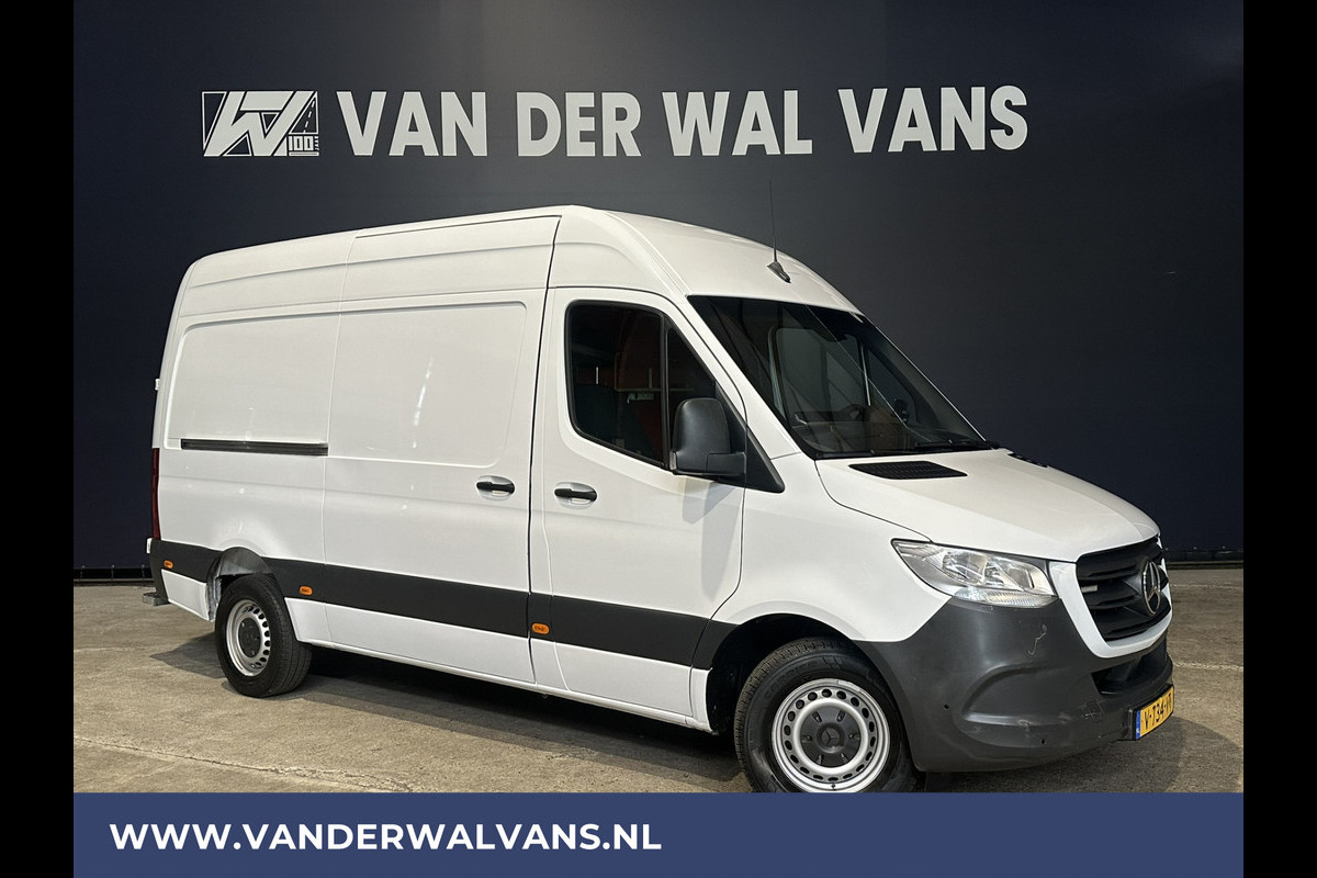 Mercedes-Benz Sprinter 316 CDI 163pk 3500kg Trekhaak L2H2 Euro6 Airco | Camera | Apple Carplay | Android Auto Cruisecontrol, Parkeersensoren Mercedes-Benz Sprinter 316 CDI 163pk 3500kg Trekhaak L2H2 Euro6 Airco | Camera | Apple Carplay | Android Auto Cruisecontrol, Parkeersensoren