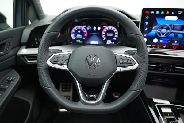 Volkswagen Golf 1.5 eTSI R-Line Edition |NWE MODEL|Pano|3xR-Line|360Cam|HUD|IQ|