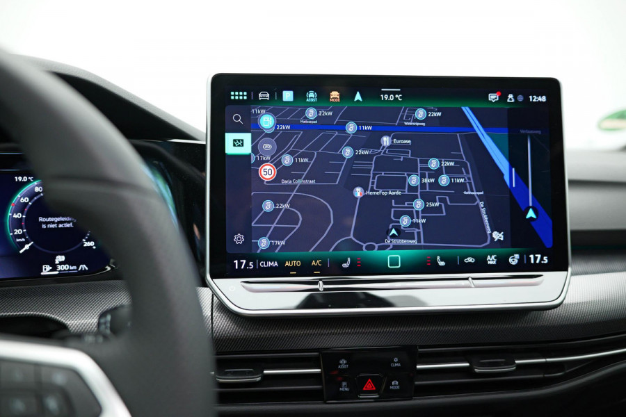 Volkswagen Golf 1.5 eTSI R-Line Edition |NWE MODEL|Pano|3xR-Line|360Cam|HUD|IQ|