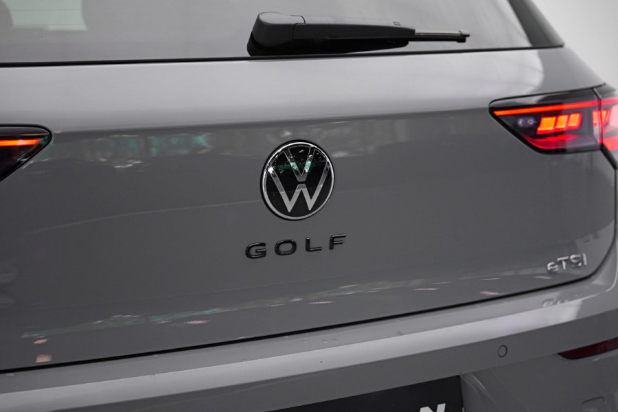 Volkswagen Golf 1.5 eTSI R-Line Edition |NWE MODEL|Pano|3xR-Line|360Cam|HUD|IQ|