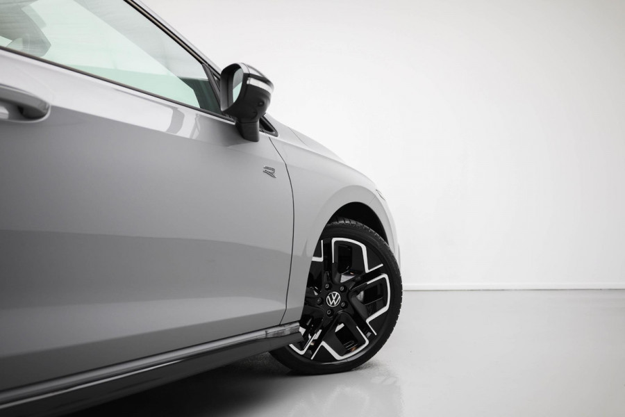 Volkswagen Golf 1.5 eTSI R-Line Edition |NWE MODEL|Pano|3xR-Line|360Cam|HUD|IQ|