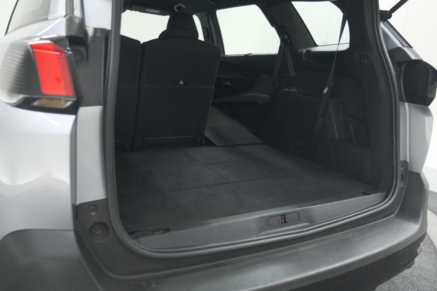 Peugeot 5008 PureTech 130 EAT8 Active Pack | 7 Zitplaatsen | Camera | Apple Carplay | Parkeersensoren