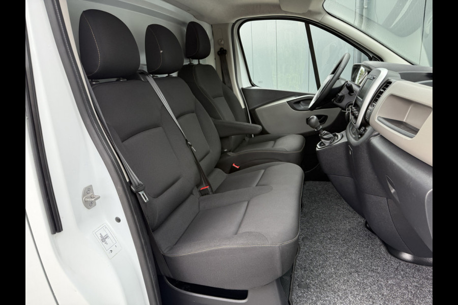 Renault Trafic 1.6 dCi 126 PK / L1H1 / 1e EIG. / 2x SCHUIFDEUR / TREKHAAK / AIRCO / CRUISE / NAVI