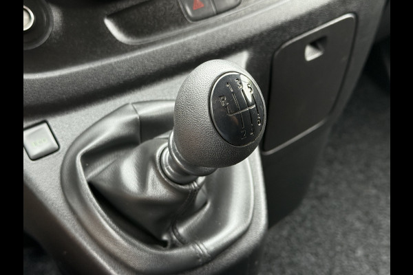 Renault Trafic 1.6 dCi 126 PK / L1H1 / 1e EIG. / 2x SCHUIFDEUR / TREKHAAK / AIRCO / CRUISE / NAVI