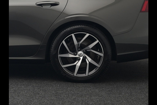 Volvo V60 T6 Twin Engine AWD Momentum Pro Plug In Hybrid 340pk Dealer O.H PHEV | Adaptive Cruise | Harman Kardon | Lederen Sportstoelen | Camera | Pilot Assist | Apple Carplay | Navigatie | Blis | Virtual | DAB