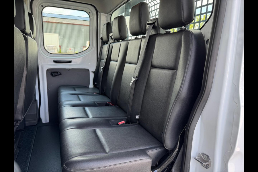 Ford Transit 350 2.0 TDCI L2H1 DC 4WD | Open laadbak | Bluetooth | Kunstleder | 7-persoons | Vierwielaandrijving | Airco | AWD 4x4