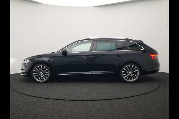 Škoda Superb Combi 1.4 TSI iV Lauren & Klement Plug In Hybrid 218pk Dealer O.H PHEV | Panodak | Adaptive Cruise | Camera | Lederen Sportstoelen Memory & Ventilatie |  Crystal LED | Apple Carplay | Lane Assist | Stoelverwarming | Navigatie |  DAB |