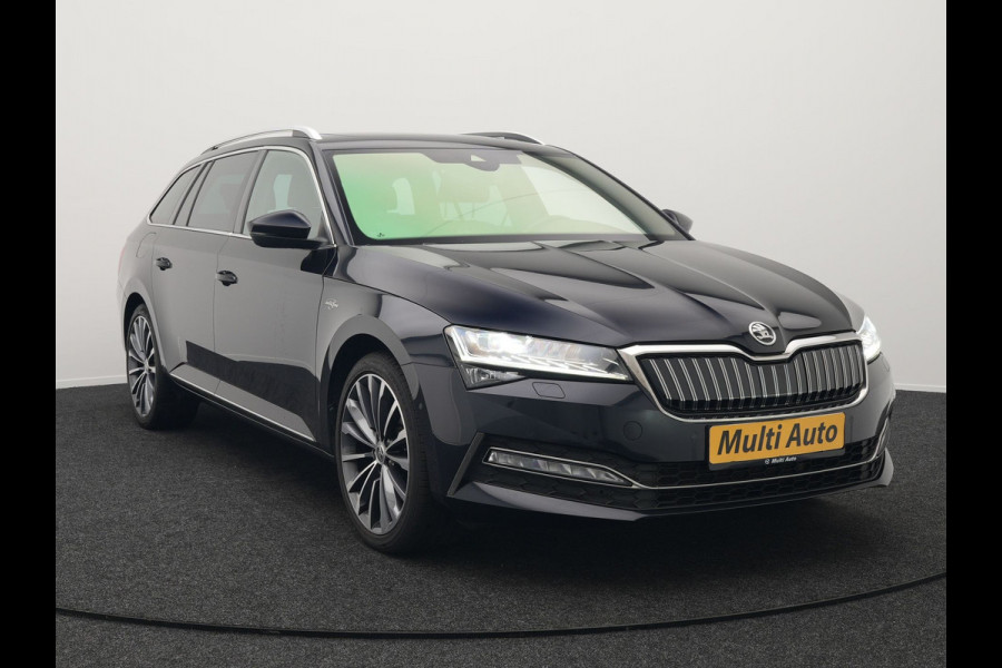 Škoda Superb Combi 1.4 TSI iV Lauren & Klement Plug In Hybrid 218pk Dealer O.H PHEV | Panodak | Adaptive Cruise | Camera | Lederen Sportstoelen Memory & Ventilatie |  Crystal LED | Apple Carplay | Lane Assist | Stoelverwarming | Navigatie |  DAB |