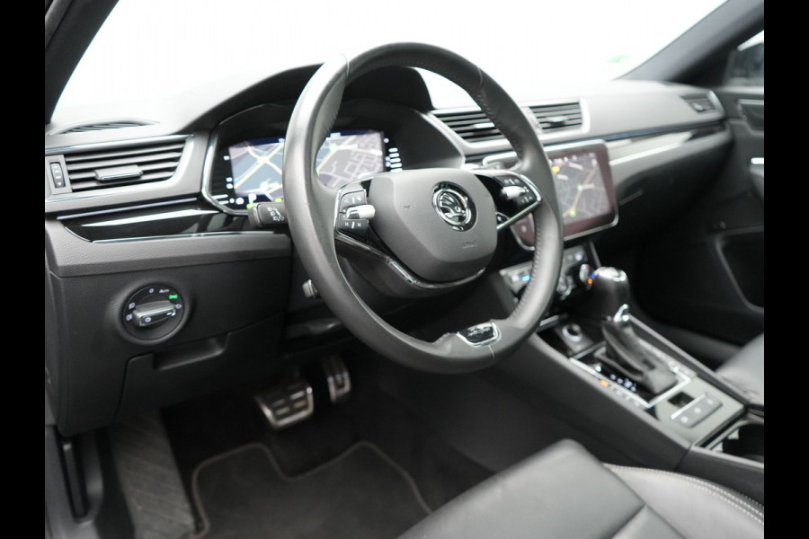 Škoda Superb Combi 1.4 TSI iV Lauren & Klement Plug In Hybrid 218pk Dealer O.H PHEV | Panodak | Adaptive Cruise | Camera | Lederen Sportstoelen Memory & Ventilatie |  Crystal LED | Apple Carplay | Lane Assist | Stoelverwarming | Navigatie |  DAB |
