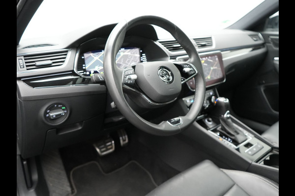 Škoda Superb Combi 1.4 TSI iV Lauren & Klement Plug In Hybrid 218pk Dealer O.H PHEV | Panodak | Adaptive Cruise | Camera | Lederen Sportstoelen Memory & Ventilatie |  Crystal LED | Apple Carplay | Lane Assist | Stoelverwarming | Navigatie |  DAB |