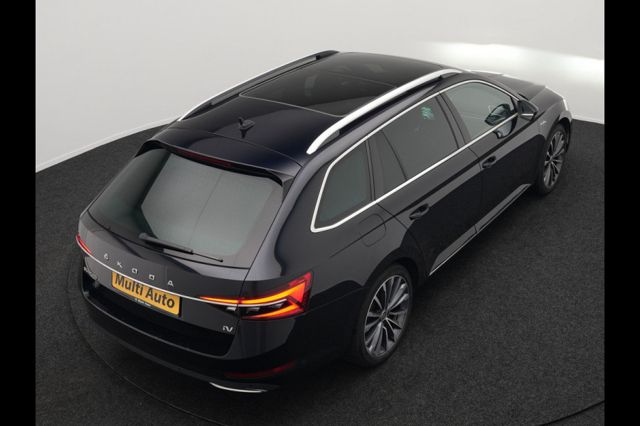 Škoda Superb Combi 1.4 TSI iV Lauren & Klement Plug In Hybrid 218pk Dealer O.H PHEV | Panodak | Adaptive Cruise | Camera | Lederen Sportstoelen Memory & Ventilatie |  Crystal LED | Apple Carplay | Lane Assist | Stoelverwarming | Navigatie |  DAB |