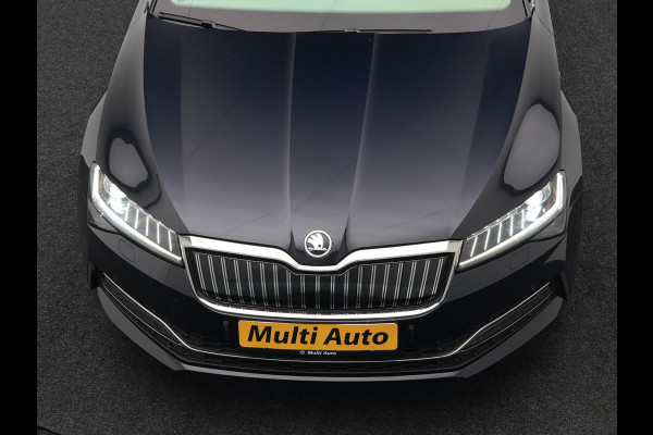 Škoda Superb Combi 1.4 TSI iV Lauren & Klement Plug In Hybrid 218pk Dealer O.H PHEV | Panodak | Adaptive Cruise | Camera | Lederen Sportstoelen Memory & Ventilatie |  Crystal LED | Apple Carplay | Lane Assist | Stoelverwarming | Navigatie |  DAB |
