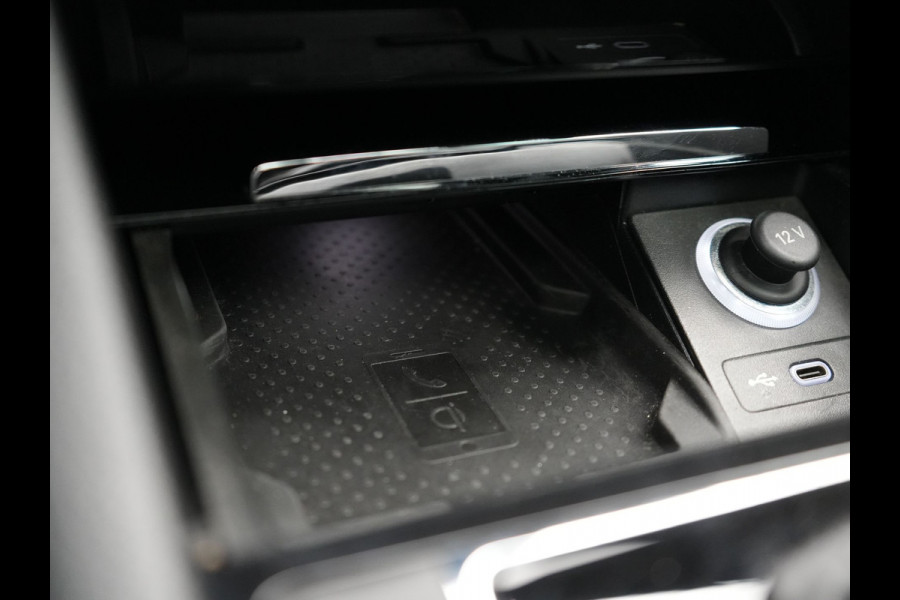 Škoda Superb Combi 1.4 TSI iV Lauren & Klement Plug In Hybrid 218pk Dealer O.H PHEV | Panodak | Adaptive Cruise | Camera | Lederen Sportstoelen Memory & Ventilatie |  Crystal LED | Apple Carplay | Lane Assist | Stoelverwarming | Navigatie |  DAB |