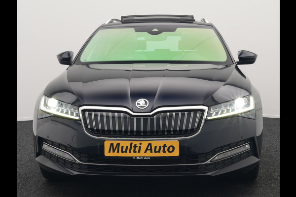 Škoda Superb Combi 1.4 TSI iV Lauren & Klement Plug In Hybrid 218pk Dealer O.H PHEV | Panodak | Adaptive Cruise | Camera | Lederen Sportstoelen Memory & Ventilatie |  Crystal LED | Apple Carplay | Lane Assist | Stoelverwarming | Navigatie |  DAB |