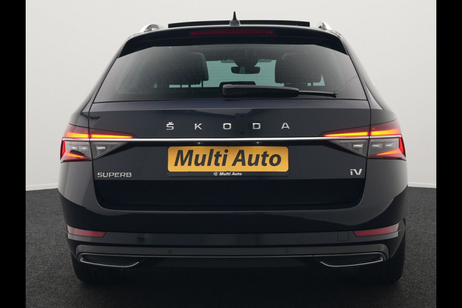 Škoda Superb Combi 1.4 TSI iV Lauren & Klement Plug In Hybrid 218pk Dealer O.H PHEV | Panodak | Adaptive Cruise | Camera | Lederen Sportstoelen Memory & Ventilatie |  Crystal LED | Apple Carplay | Lane Assist | Stoelverwarming | Navigatie |  DAB |